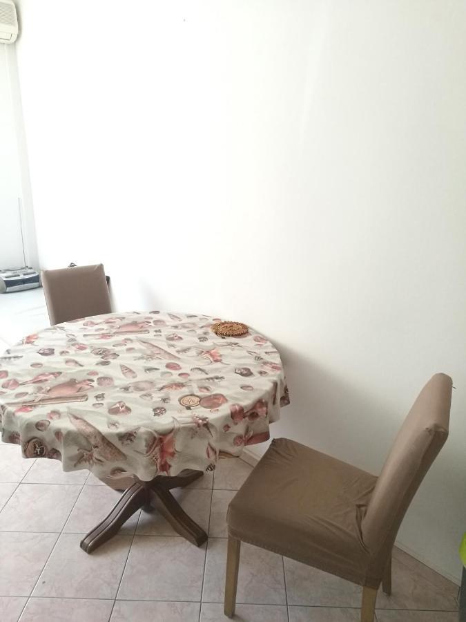 Pretty Big Double Bed Room With Balcony Split Zewnętrze zdjęcie